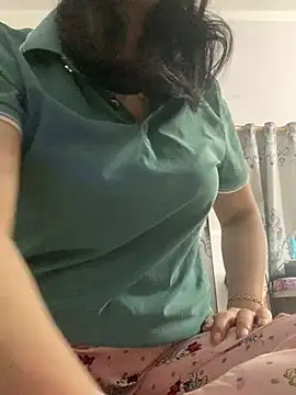 emgaisayhi online show from 02/17/26, 02:57