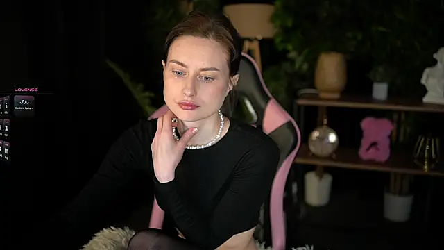 baby luna xo online show from 02/20/26, 09:43