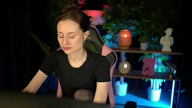 baby luna xo online show from 02/26/26, 09:52