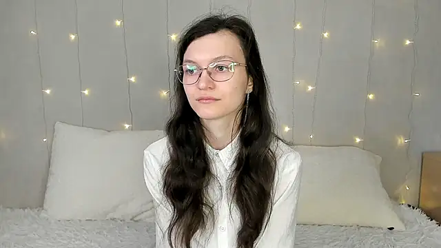 ThoraMarola online show from 02/20/26, 04:42