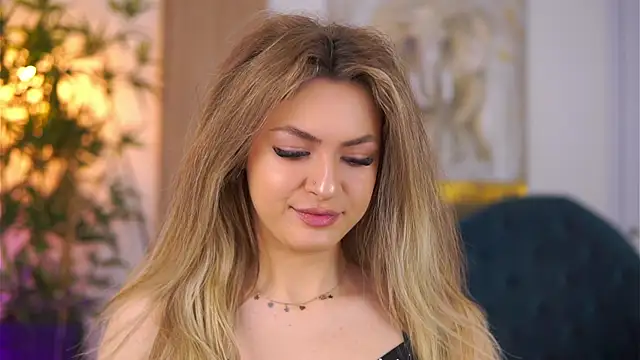 Snapshot of NayaQuinn chatting on 02/03/26, 07:19 NayaQuinn online show from 02/03/26, 07:19