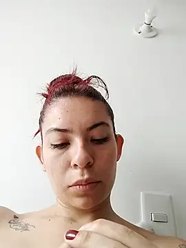 Snapshot of niiix_01 chatting on 01/14/26, 02:44 niiix 01 online show from 01/14/26, 02:44