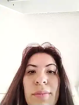 Snapshot of niiix_01 chatting on 02/08/26, 05:05 niiix 01 online show from 02/08/26, 05:05