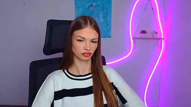 Lina Loveuu online show from 03/19/26, 12:42