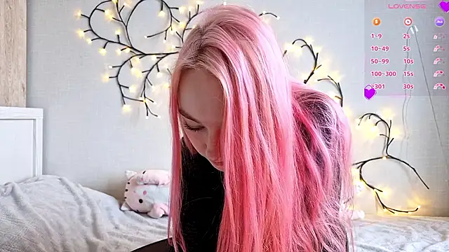 MisaMew online show from 02/02/26, 08:13