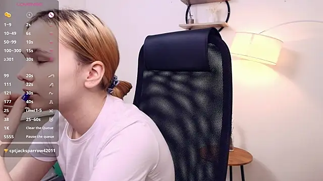 OwlLynn online show from 04/26/26, 09:18