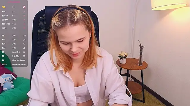 OwlLynn online show from 04/27/26, 09:40