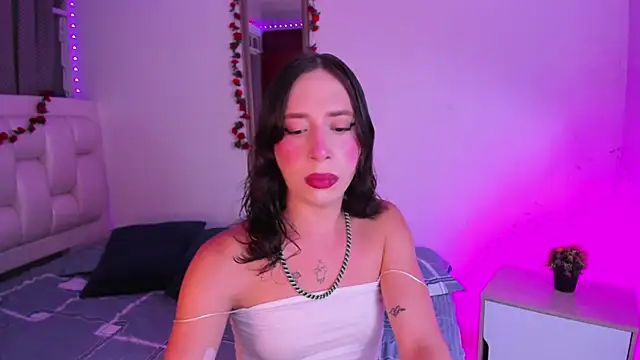 Snapshot of dirty_sexx_ chatting on 02/13/26, 02:40 dirty sexx online show from 02/13/26, 02:40