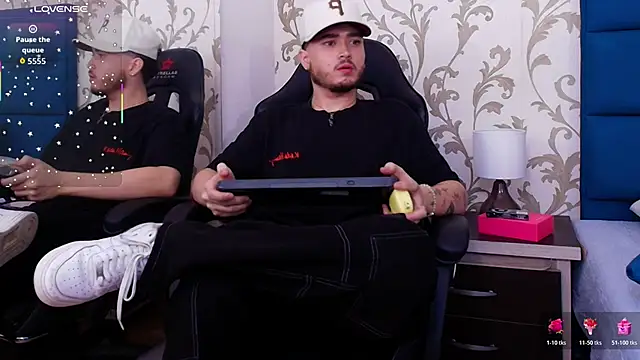 Snapshot of Salvattore_Muller chatting on 02/14/26, 04:09 Salvattore Muller online show from 02/14/26, 04:09