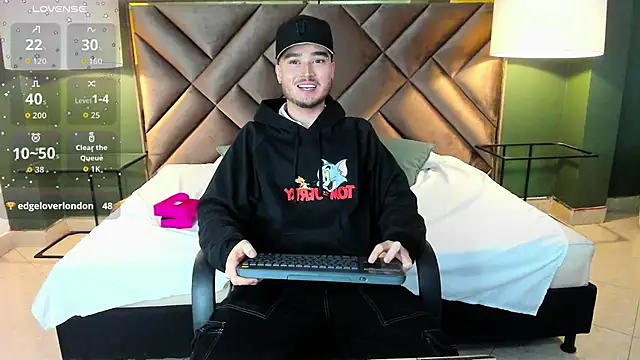 Snapshot of Salvattore_Muller chatting on 02/16/26, 05:53 Salvattore Muller online show from 02/16/26, 05:53