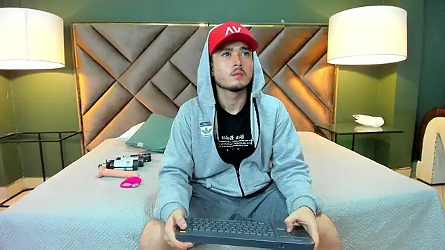 Salvattore Muller online show from 04/20/26, 01:30