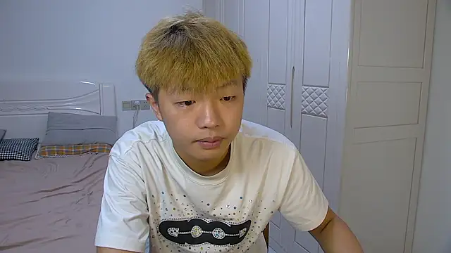 Chocolates-001 online show from 03/12/26, 10:32