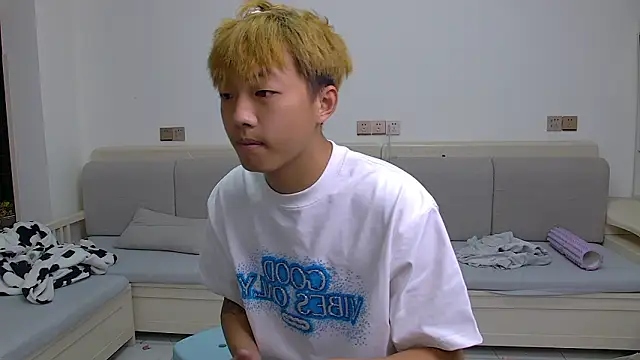 Chocolates-001 online show from 03/21/26, 10:31