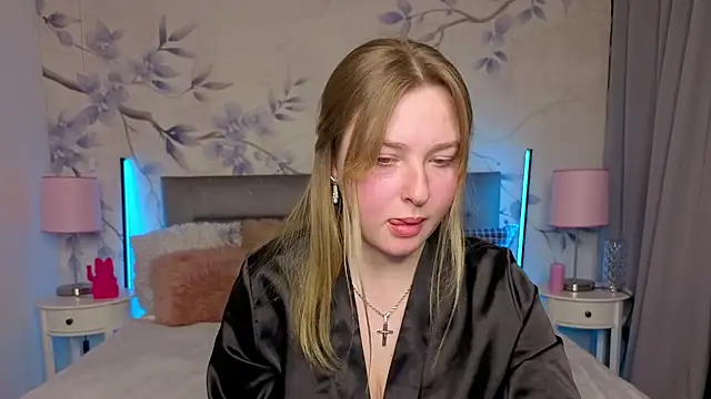 Snapshot of VladaHotxx chatting on 02/21/26, 02:51 VladaHotxx online show from 02/21/26, 02:51