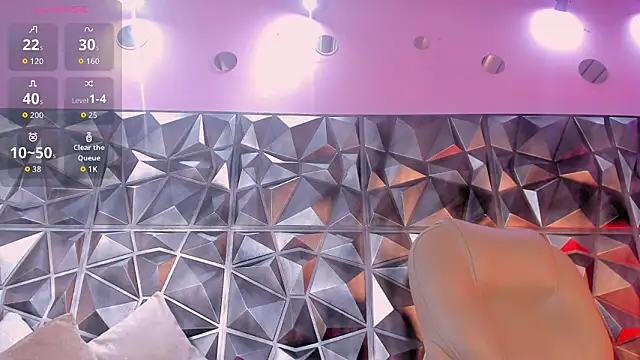 Itzel Geneva online show from 02/20/26, 01:11