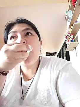 LauraHorny69 online show from 04/07/26, 07:58