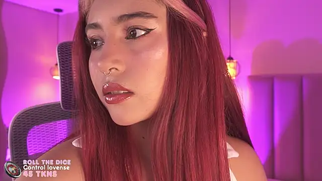 Dakota velvet  online show from 04/12/26, 03:00