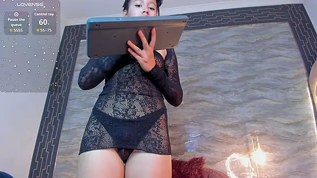 SHINYY STAR  online show from 04/09/26, 07:41