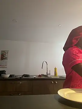 icelyne 2001 online show from 02/23/26, 04:26