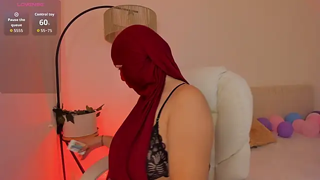  Amirah online show from 04/13/26, 06:46