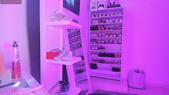 Amberprincess2 online show from 02/05/26, 04:00