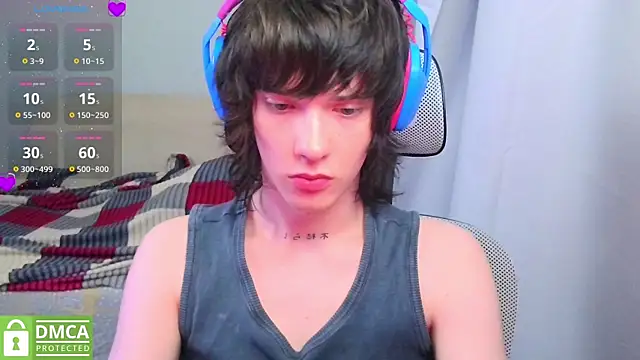 Snapshot of LeonBoykisser chatting on 07/21/26, 02:41 LeonBoykisser online show from 07/21/26, 02:41