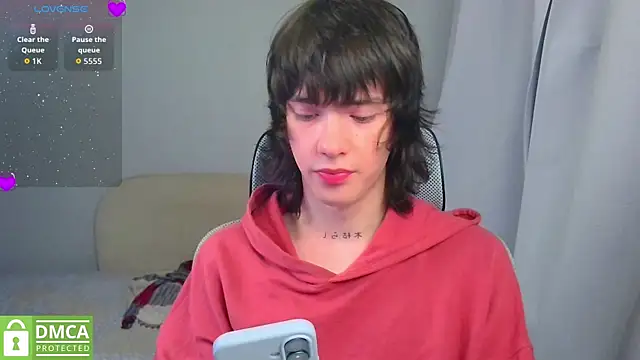 Snapshot of LeonBoykisser chatting on 07/24/26, 06:00 LeonBoykisser online show from 07/24/26, 06:00