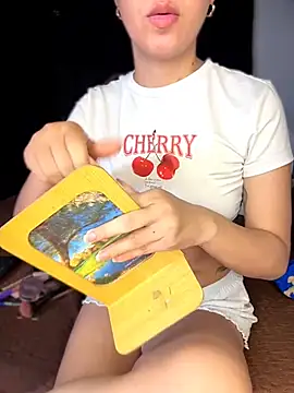 IvySanders online show from 04/01/26, 03:29