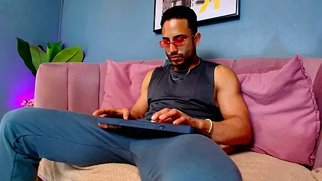 Vans Ross online show from 03/05/26, 07:32