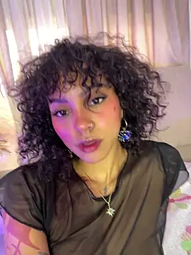 Snapshot of LizStorm_ chatting on 02/23/26, 05:43 LizStorm online show from 02/23/26, 05:43