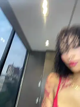 Snapshot of LizStorm_ chatting on 07/18/26, 11:47 LizStorm online show from 07/18/26, 11:47