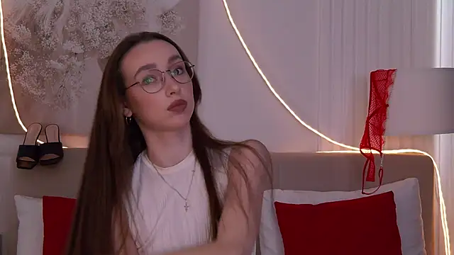 Emily Simon online show from 03/31/26, 05:30