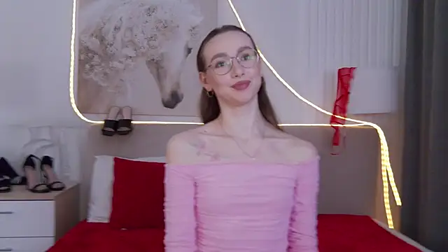 Emily Simon online show from 04/06/26, 05:08