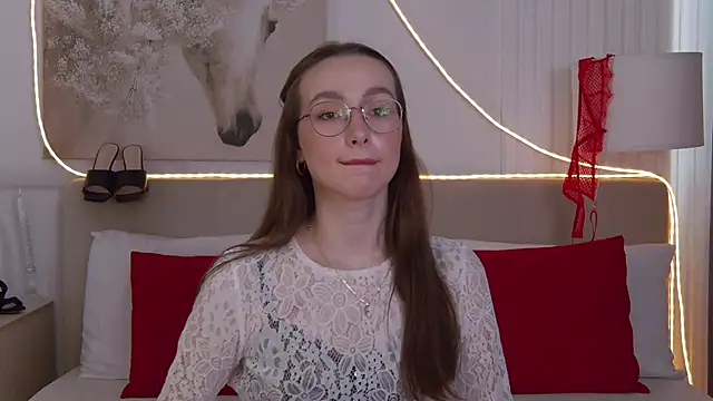 Emily Simon online show from 04/16/26, 05:19