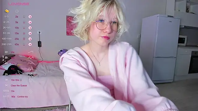 Allettaevee online show from 04/24/26, 02:47