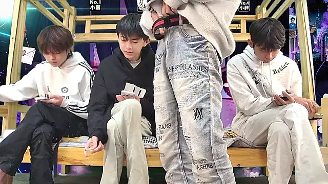 xiaohuangren01 online show from 03/14/26, 11:59