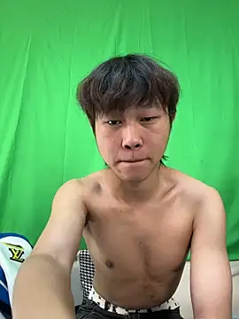 xiaohuangren01 online show from 04/17/26, 01:47