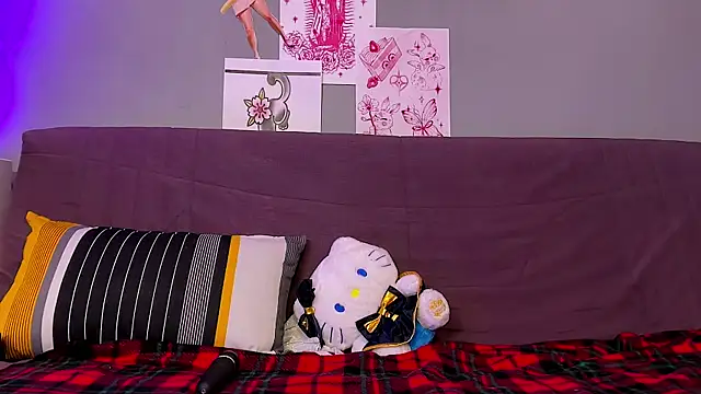 miss barbie111 online show from 04/21/26, 08:55