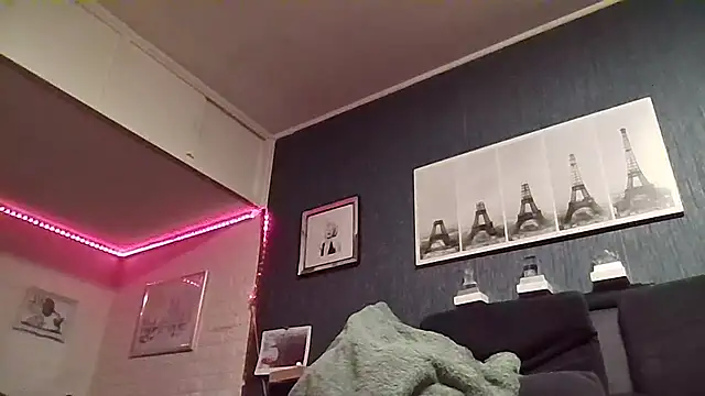 Snapshot of Funfukruon chatting on 01/14/26, 06:24 Funfukruon online show from 01/14/26, 06:24