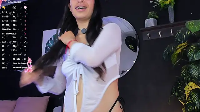 Snapshot of Noaah25_ chatting on 03/04/26, 03:23 Noaah25 online show from 03/04/26, 03:23