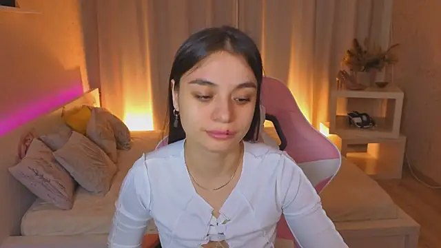 Kim Bless online show from 05/04/26, 02:07