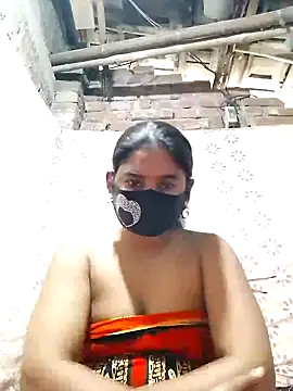 Hot Sweeti online show from 02/01/26, 09:52