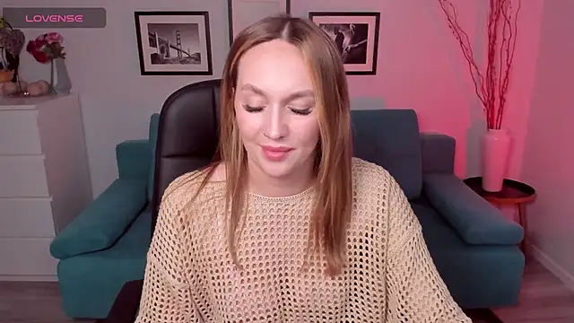 Snapshot of EvieMagical chatting on 02/17/26, 05:59 EvieMagical online show from 02/17/26, 05:59