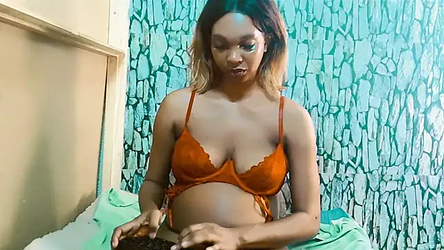 Caramelminxxx1 online show from 02/18/26, 06:31