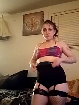 LadySn0w26 online show from 02/04/26, 03:45