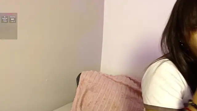 chloe peach  online show from 03/13/26, 12:23