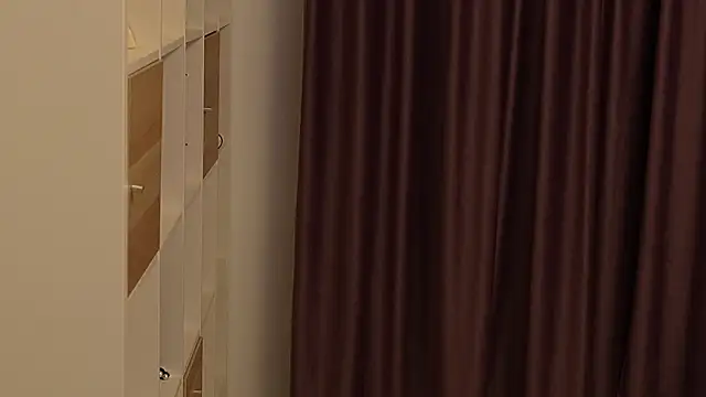 Snapshot of PearlMavie chatting on 02/25/26, 02:37 PearlMavie online show from 02/25/26, 02:37