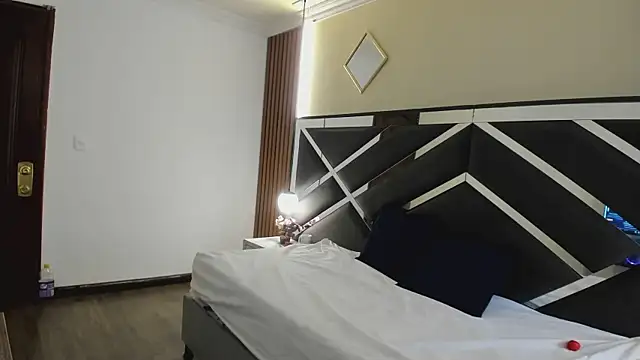 Ambarross  online show from 02/05/26, 01:16