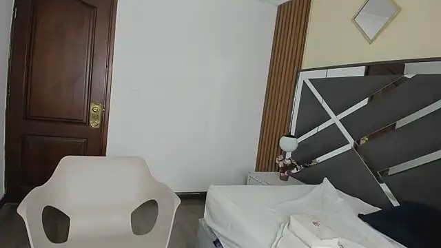 Ambarross  online show from 02/10/26, 01:04