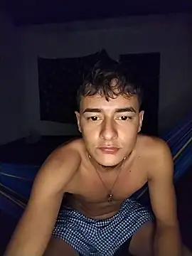 Snapshot of attractive-sexx chatting on 01/15/26, 01:32 attractive-sexx online show from 01/15/26, 01:32